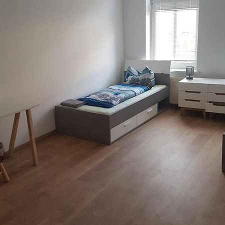 Rockys Ferienwohnung Mitte Markkleeberg Exterior foto